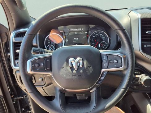 New 2026 RAM 1500 Express AWD/4WD image 23