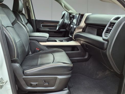 Used 2024 RAM 2500 Laramie image 19