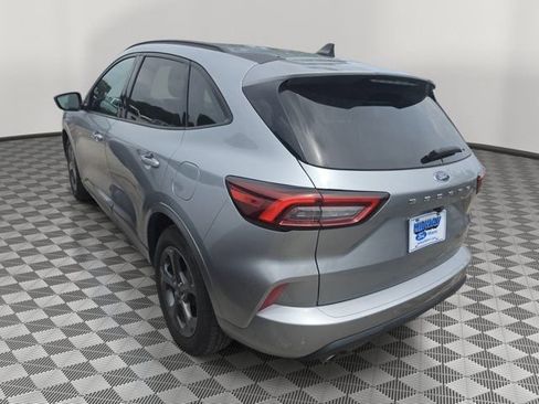 Used 2023 Ford Escape ST-Line w/ Tech Pack #1 FWD image 3