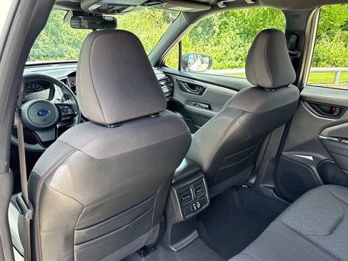Used 2025 Subaru Forester Premium AWD/4WD image 21