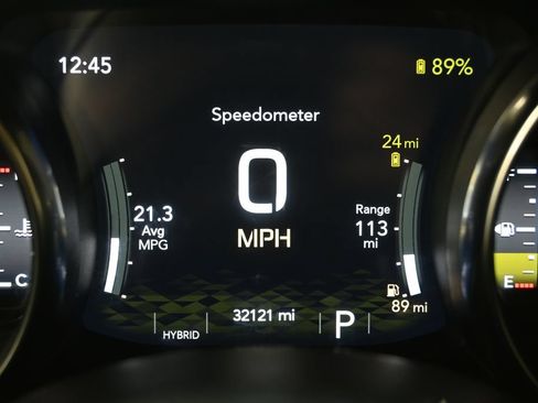 Used 2022 Jeep Wrangler Unlimited Sahara w/ Cold Weather Group AWD/4WD image 25