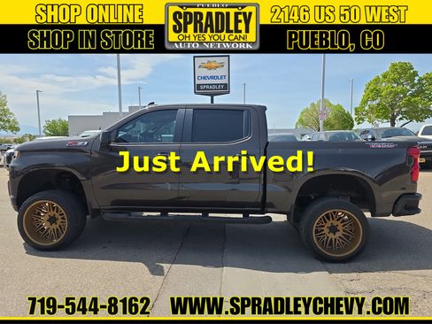 Used 2021 Chevrolet Silverado 1500 LT Trail Boss w/ Bed Protection Package image 1