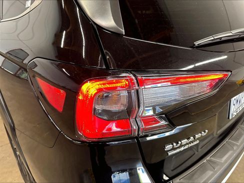 Used 2025 Subaru Outback Limited AWD/4WD image 30
