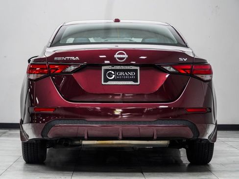 Used 2024 Nissan Sentra SV FWD image 11