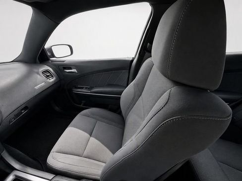 Used 2019 Dodge Charger SXT RWD image 23