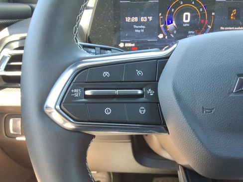 Certified 2026 Chevrolet Traverse High Country FWD image 28