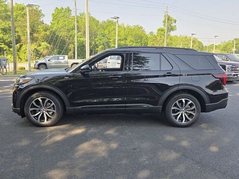 New 2026 Ford Explorer ST-Line RWD image 5