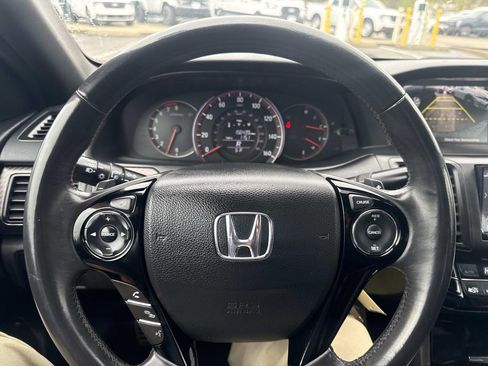 Used 2016 Honda Accord Sport image 28