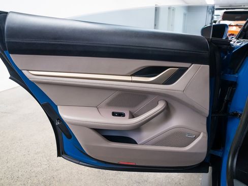 Used 2023 Porsche Taycan 4S image 19