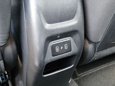 Certified 2026 Hyundai Venue SEL FWD image 22