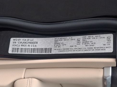 Used 2024 Jeep Grand Cherokee L Limited w/ Luxury Tech Group II AWD/4WD image 22