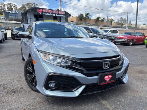 Used 2019 Honda Civic EX-L image 2