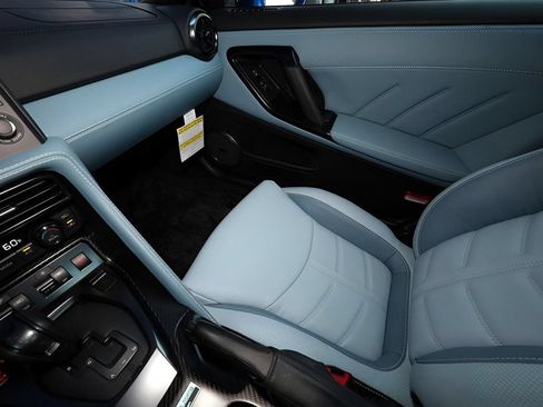 Used 2024 Nissan GT-R w/ Floor Mat Package AWD/4WD image 25