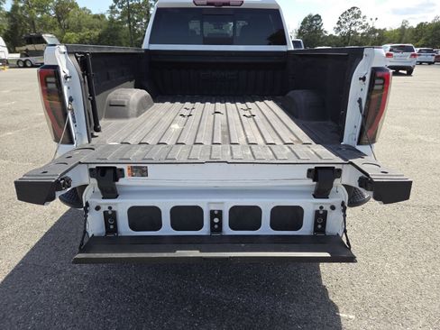Used 2025 GMC Sierra 2500 AT4 w/ AT4 Premium Plus Package AWD/4WD image 27