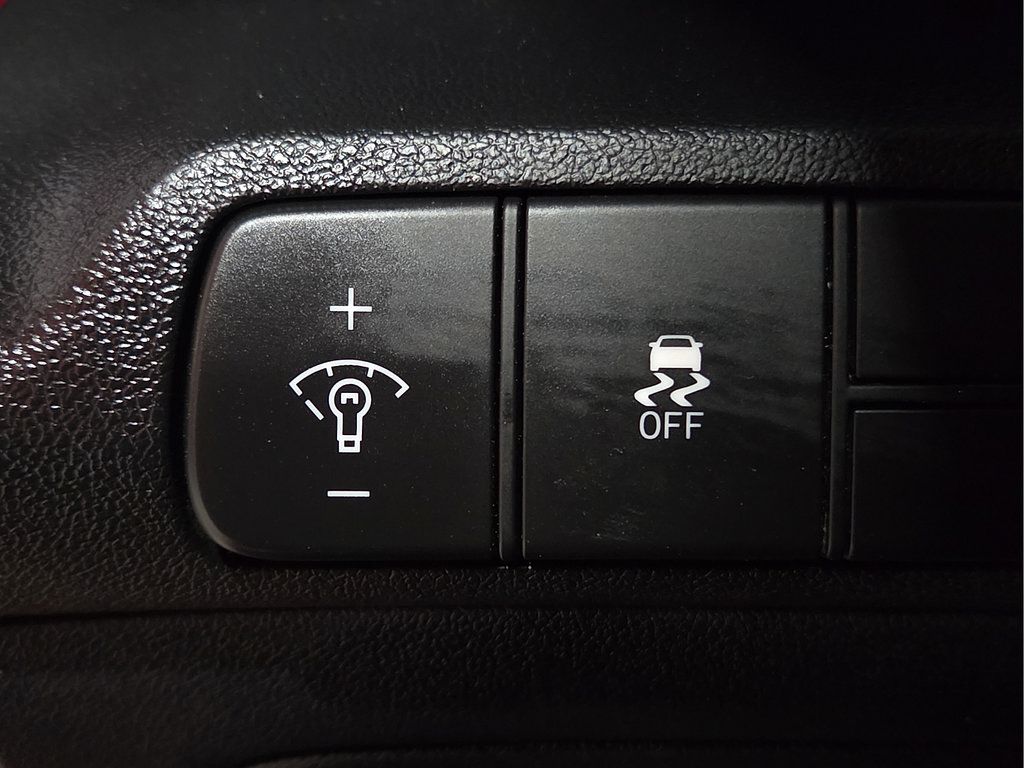Used 2024 Hyundai Elantra N FWD image 23