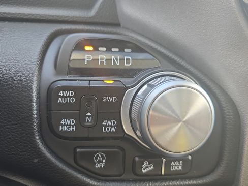 Used 2020 RAM 1500 Laramie AWD/4WD image 22