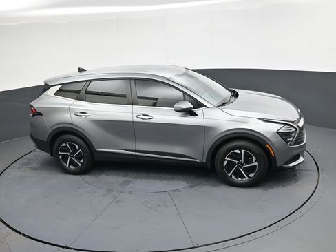 Used 2024 Kia Sportage LX image 27