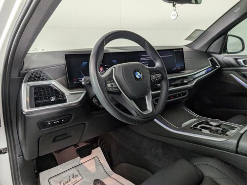 Used 2024 BMW X5 xDrive40i image 4