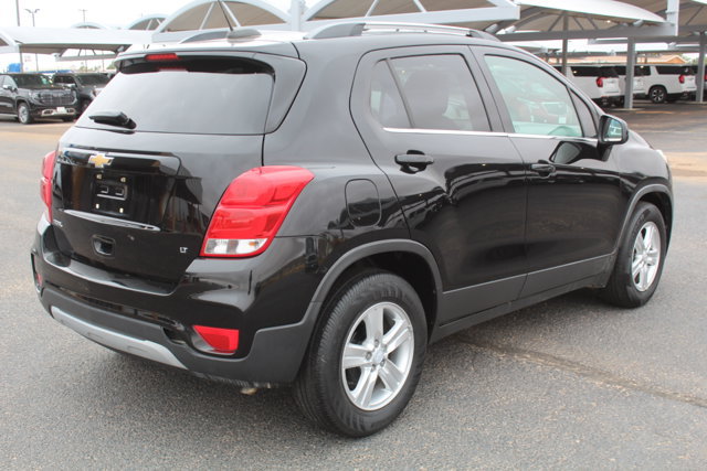 Used 2019 Chevrolet Trax LT FWD image 3