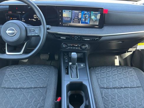 New 2026 Nissan Kicks SV image 3