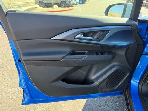 New 2026 Chevrolet Equinox EV LT image 20