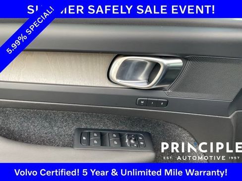 Certified 2023 Volvo XC40 B5 Plus w/ Protection Package Premier AWD/4WD image 15