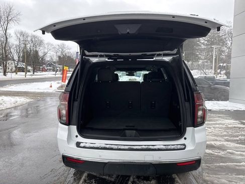 Used 2024 Chevrolet Tahoe LT w/ LT Signature Package image 9