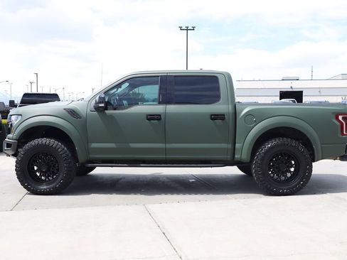 Used 2020 Ford F150 Raptor w/ Equipment Group 802A Luxury AWD/4WD image 3