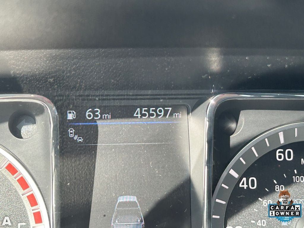 Used 2019 Nissan Titan SL w/ Midnight Edition AWD/4WD image 34