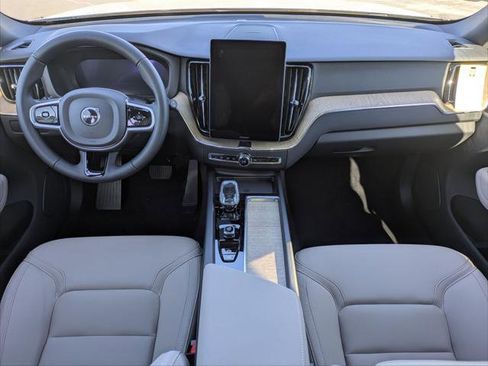 New 2026 Volvo XC60 B5 Plus w/ Climate Package PRO image 14