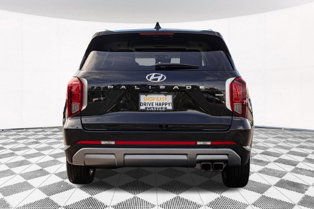 Used 2024 Hyundai Palisade Limited AWD/4WD image 9