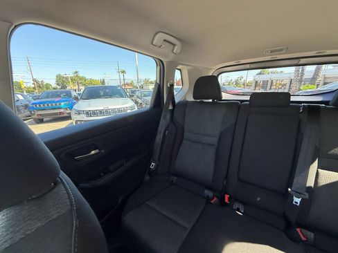 Used 2025 Kia K4 FWD image 41
