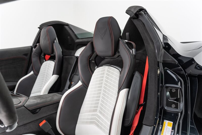 Used 2023 Chevrolet Corvette Z06 RWD image 43