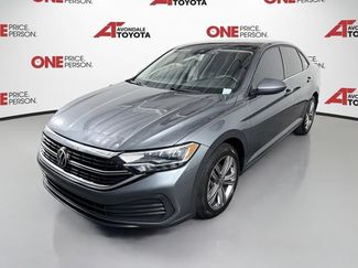 Used 2023 Volkswagen Jetta SE w/ Panoramic Sunroof Package FWD video 3