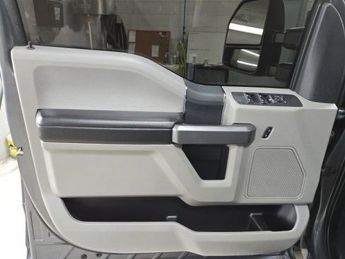 Used 2022 Ford F250 XLT image 18