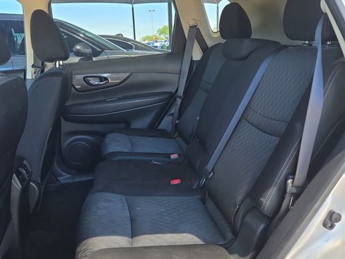 Used 2020 Nissan Rogue SV FWD image 8
