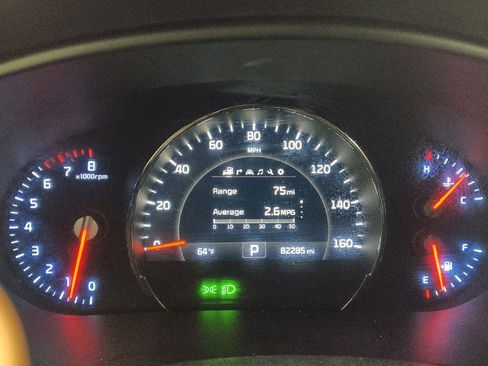 Used 2018 Kia Sorento SX image 23