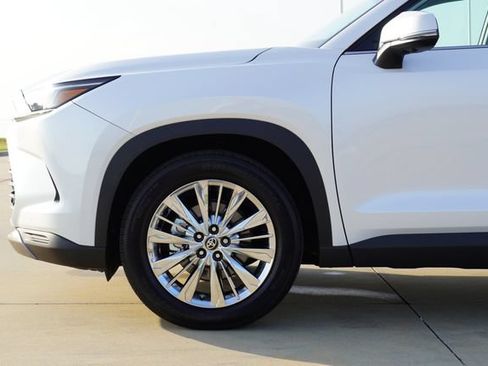 Used 2026 Toyota Grand Highlander AWD image 5