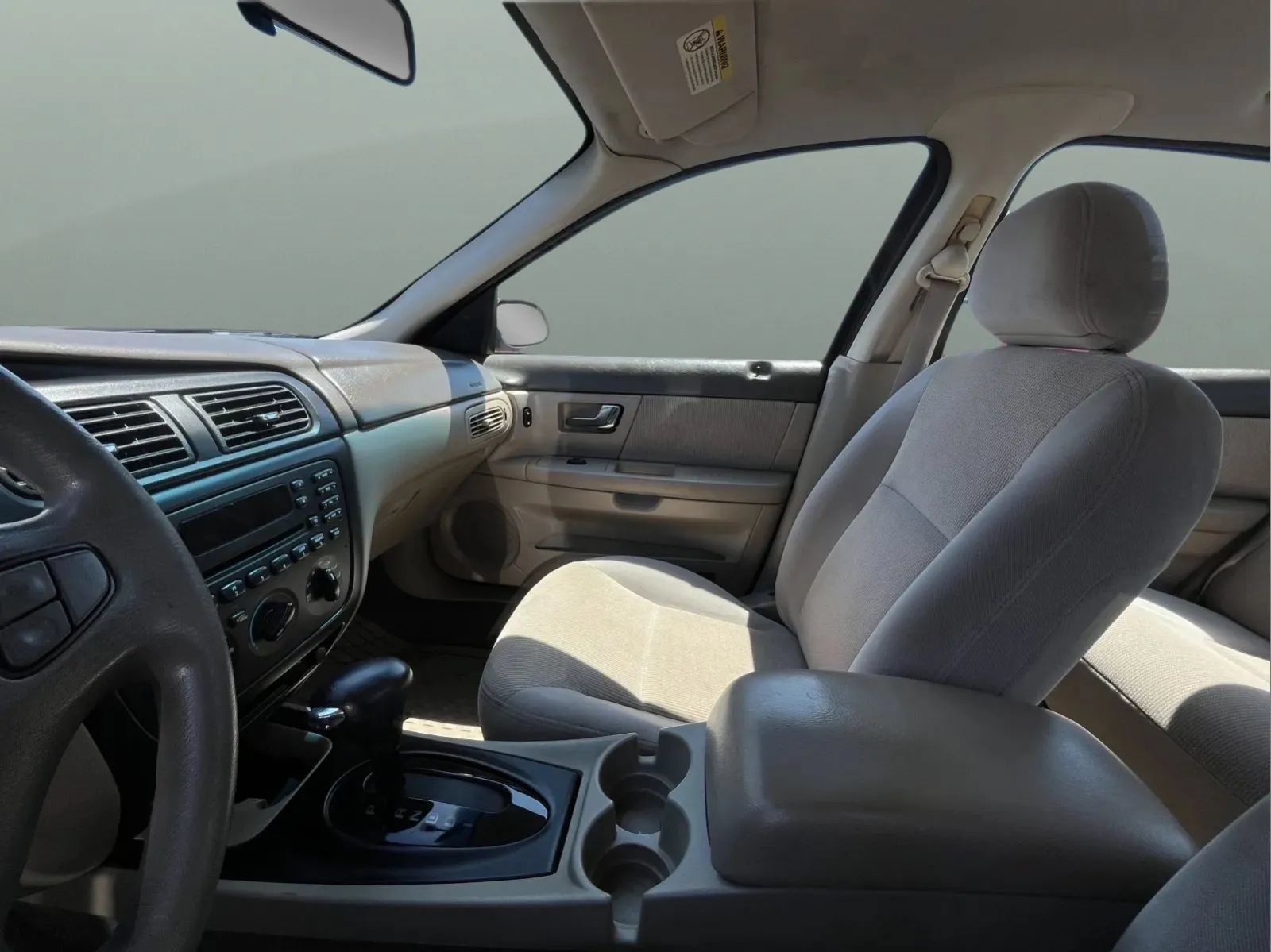 Used 2002 Ford Taurus SE FWD image 10