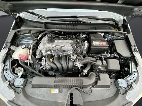 Used 2022 Toyota Corolla LE FWD image 30