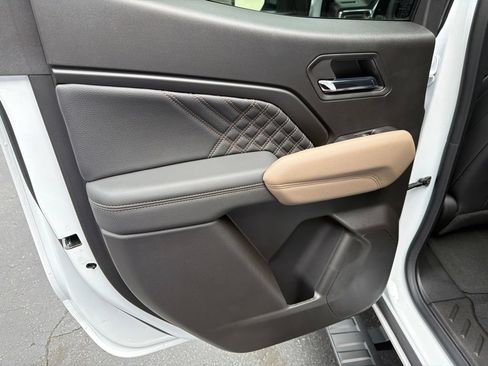 New 2026 GMC Canyon Denali AWD/4WD image 11