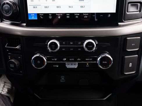 Used 2024 Ford F150 XLT AWD/4WD image 16