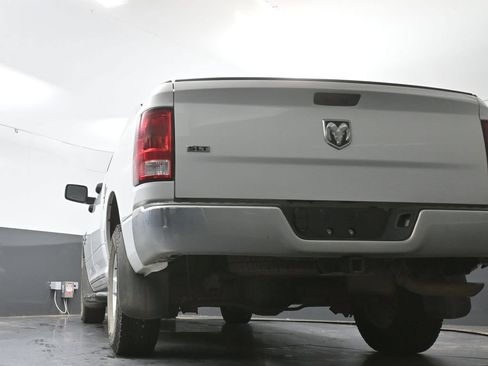 Used 2023 RAM 1500 Classic SLT AWD/4WD image 31