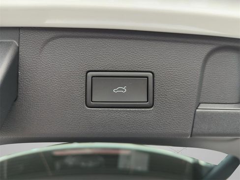 New 2026 Volkswagen Atlas SEL Premium R-Line image 39