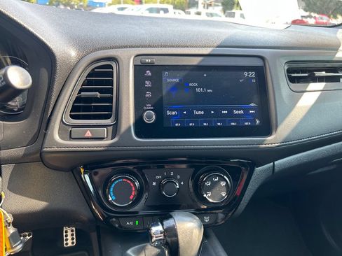 Used 2021 Honda HR-V Sport image 19