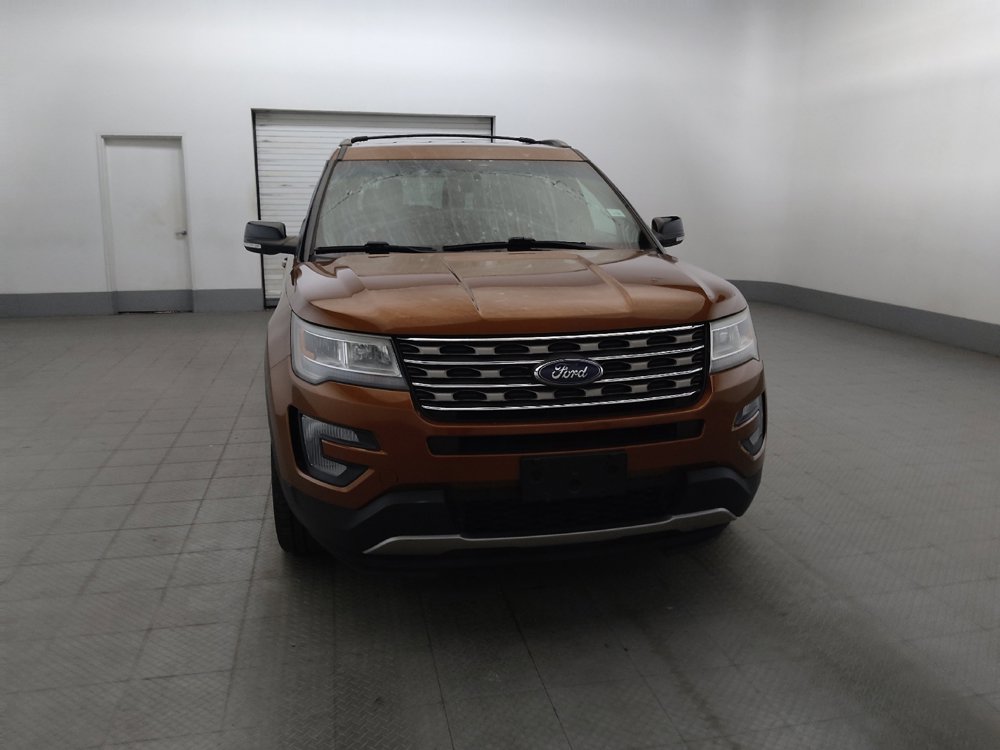 Used 2017 Ford Explorer XLT AWD/4WD image 14