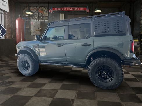 New 2025 Ford Bronco Badlands AWD/4WD image 3