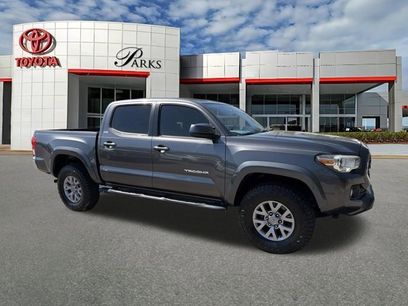 Used 2016 Toyota Tacoma SR5 w/ SR5 Appearance Package (SN)