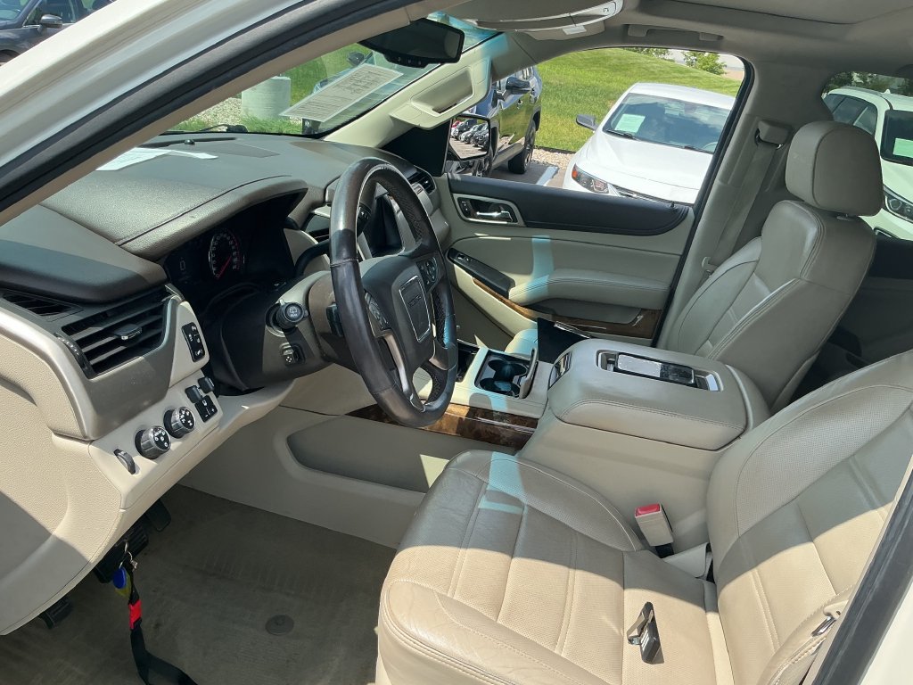 Used 2015 GMC Yukon Denali w/ Open Road Package AWD/4WD image 5