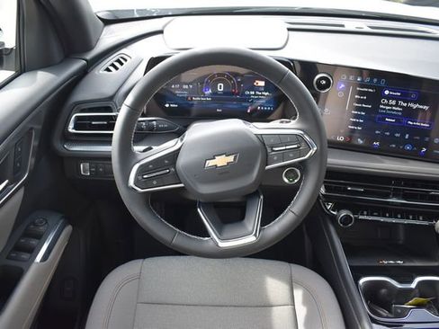 New 2026 Chevrolet Traverse LT w/ Driver Confidence Package FWD image 22